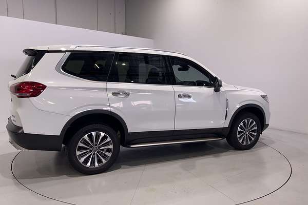 2018 LDV D90 Luxe SV9A