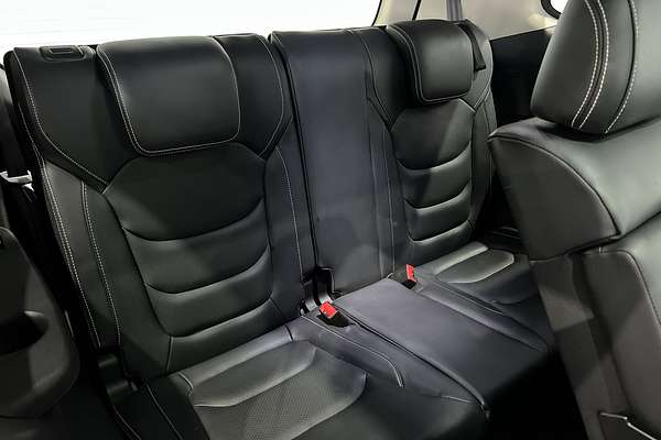 2018 LDV D90 Luxe SV9A