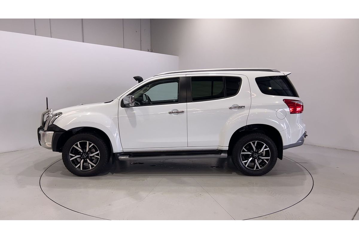2020 Isuzu MU-X LS-T