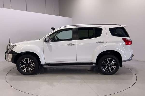 2020 Isuzu MU-X LS-T