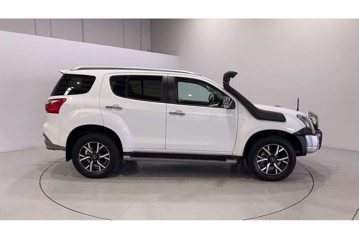2020 Isuzu MU-X LS-T