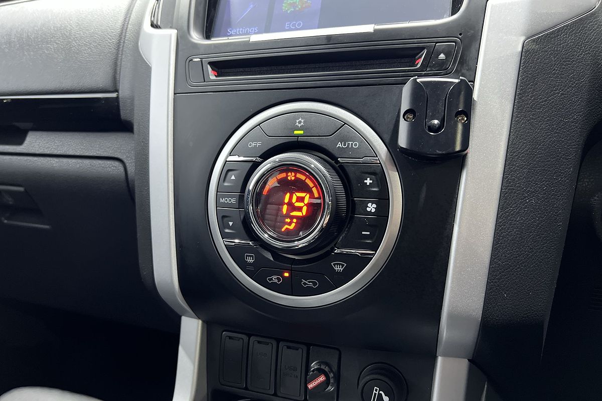 2020 Isuzu MU-X LS-T