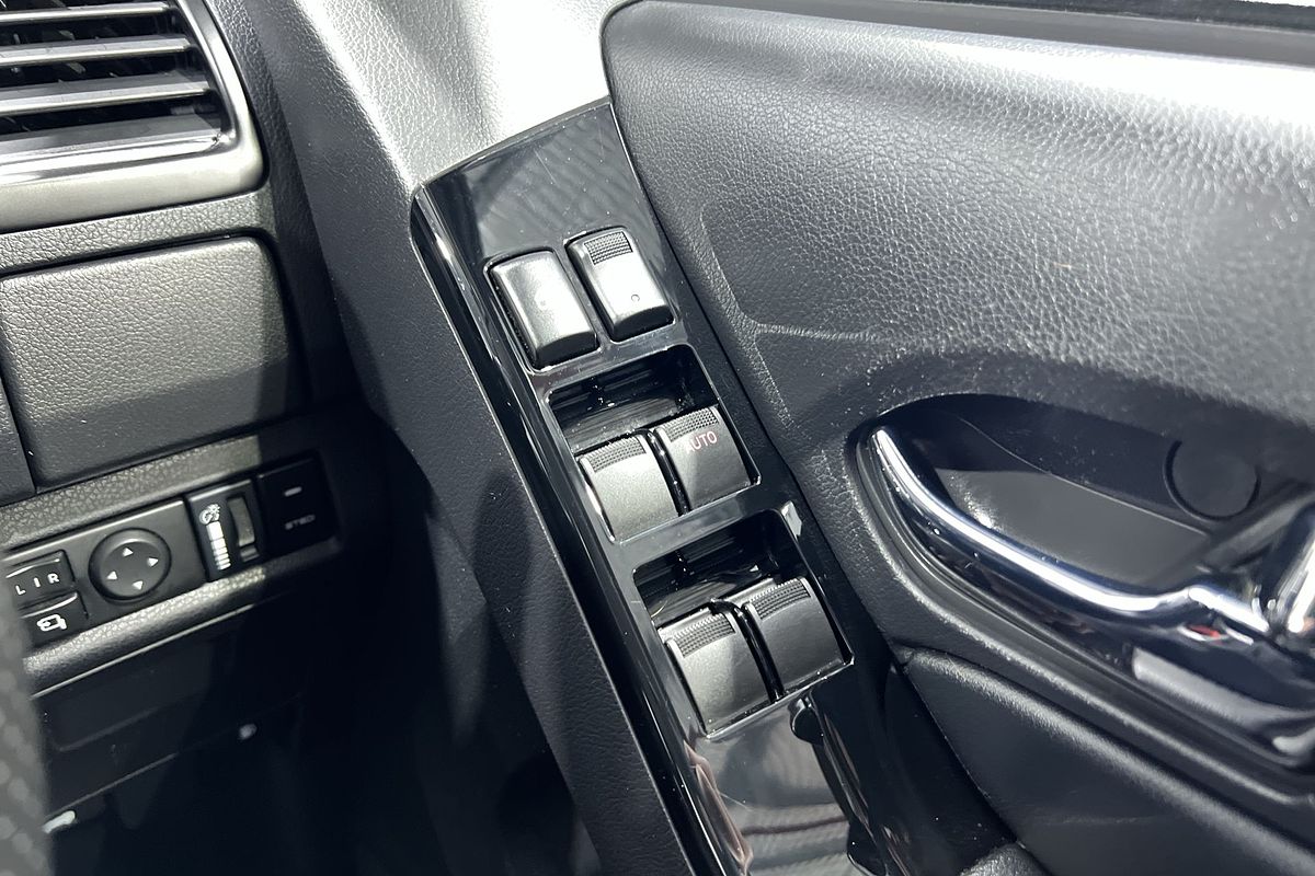 2020 Isuzu MU-X LS-T