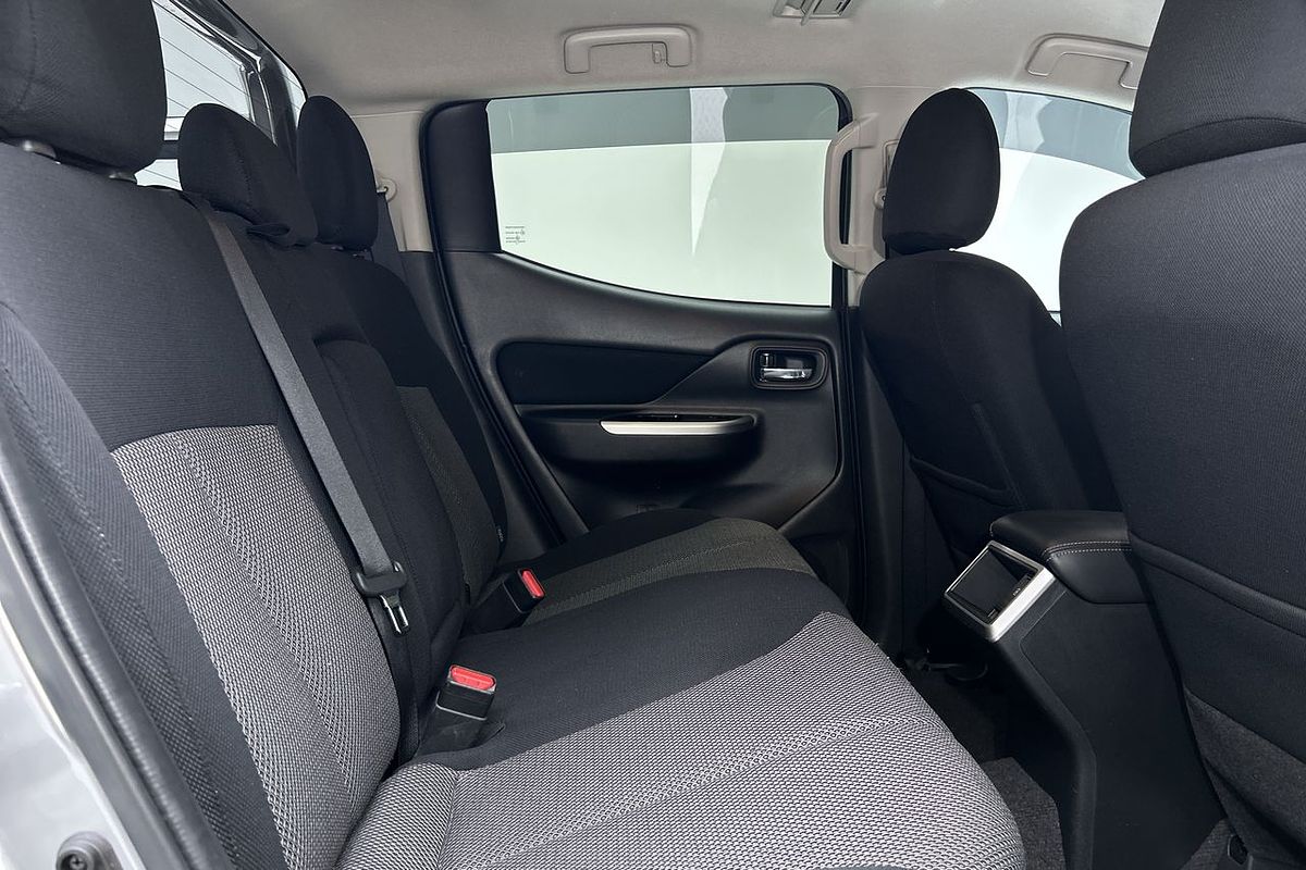 2019 Mitsubishi Triton GLS MR 4X4