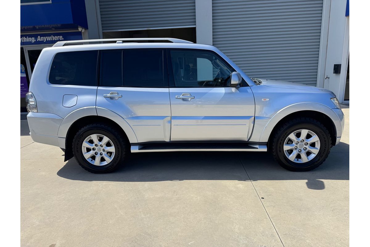2010 Mitsubishi Pajero GLS NT