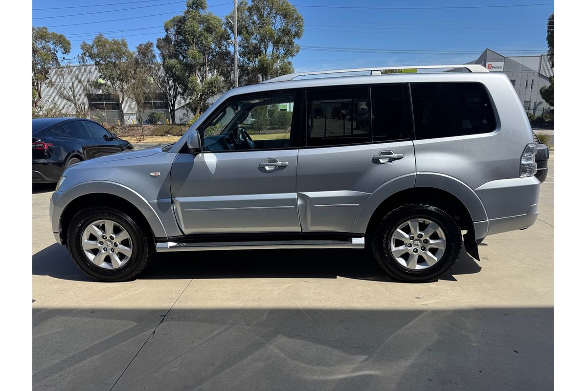 2010 Mitsubishi Pajero GLS NT