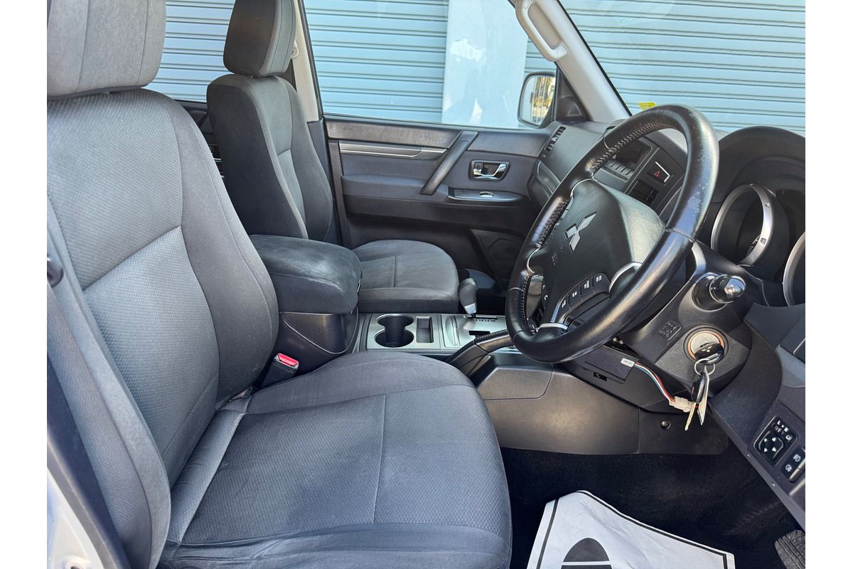 2010 Mitsubishi Pajero GLS NT