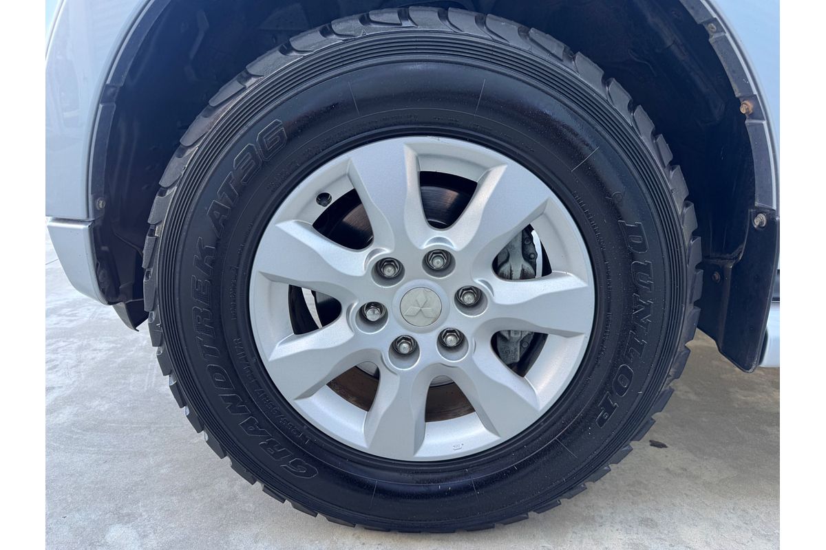 2010 Mitsubishi Pajero GLS NT
