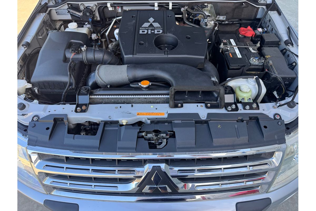 2010 Mitsubishi Pajero GLS NT