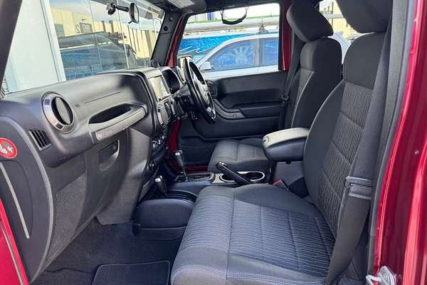 2011 Jeep Wrangler Unlimited Sport JK