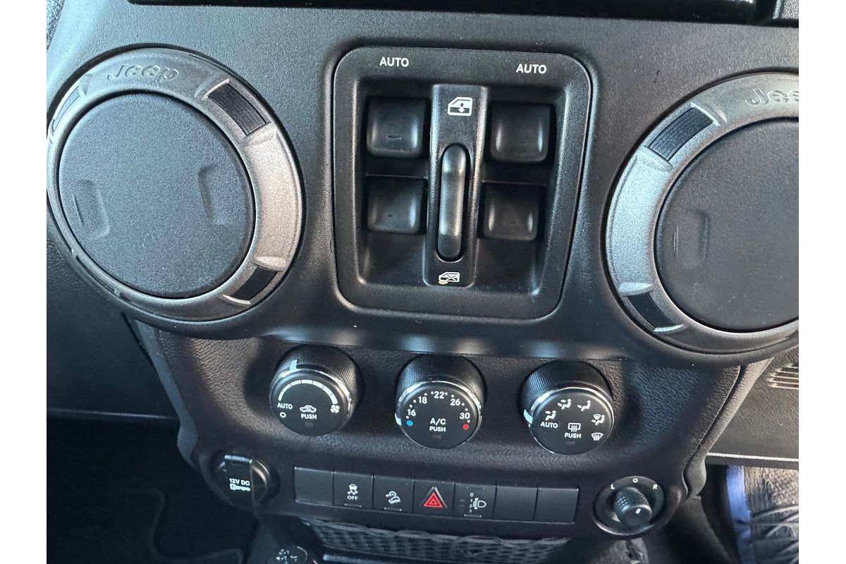 2011 Jeep Wrangler Unlimited Sport JK