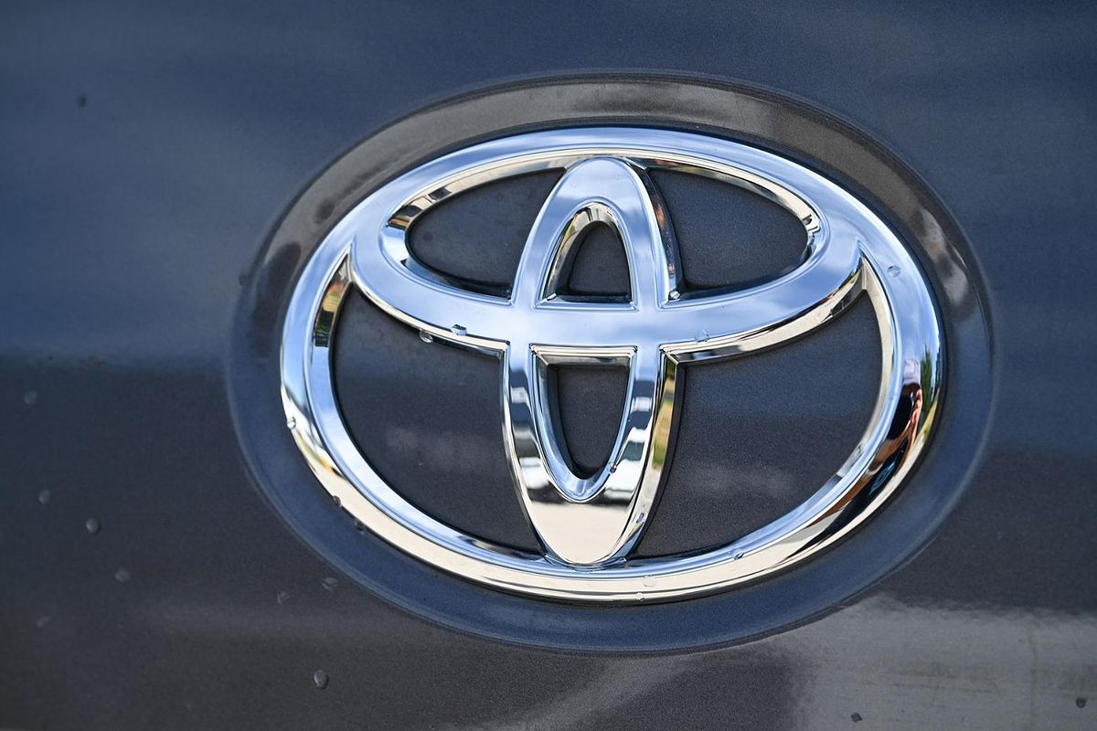 2020 Toyota Landcruiser GXL VDJ200R