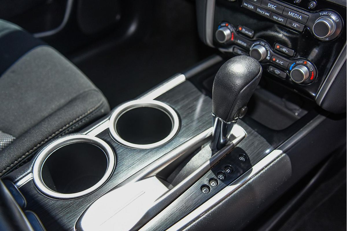 2019 Nissan Pathfinder ST R52 Series III