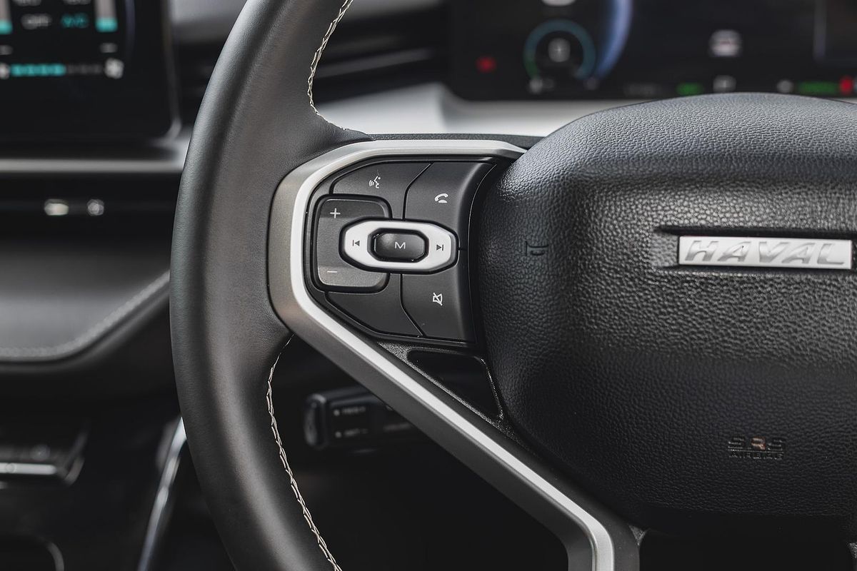 2022 GWM Haval H6 Lux Hybrid B01