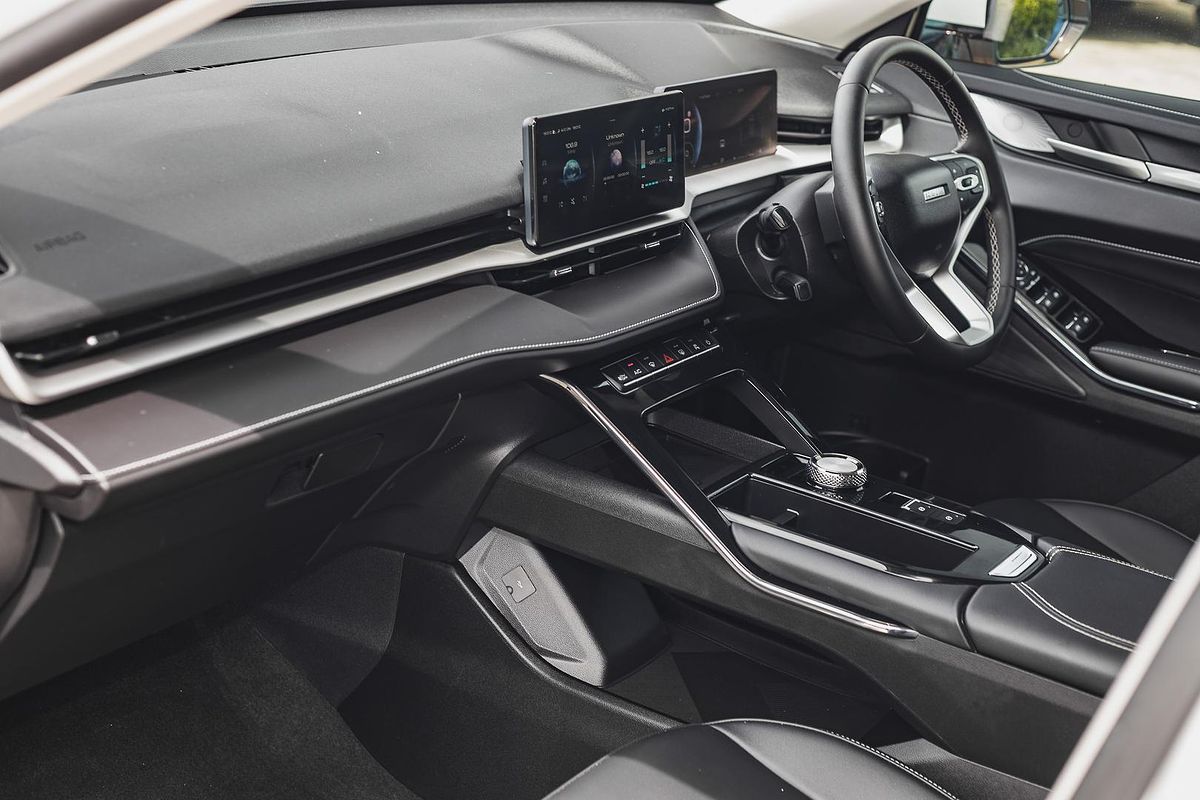 2022 GWM Haval H6 Lux Hybrid B01