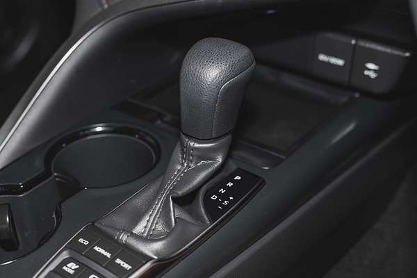 2020 Toyota Camry Ascent AXVH71R