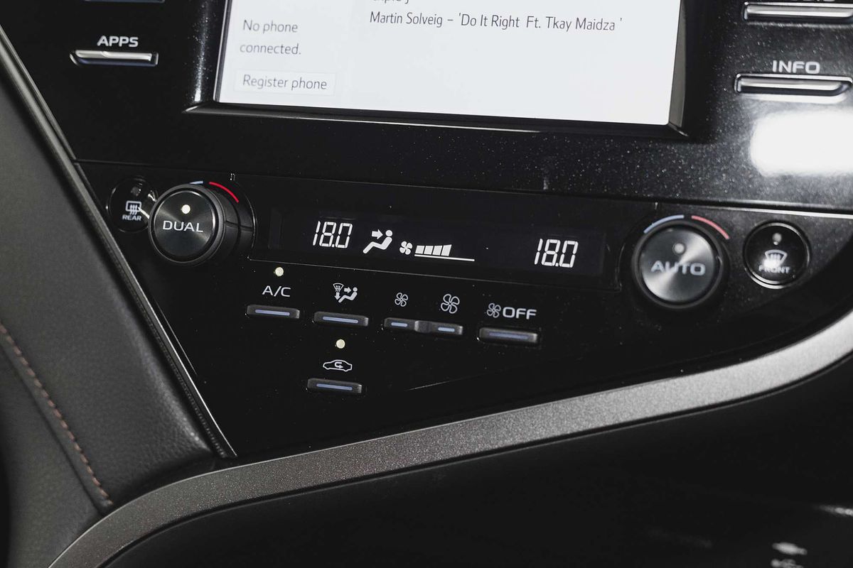 2020 Toyota Camry Ascent AXVH71R