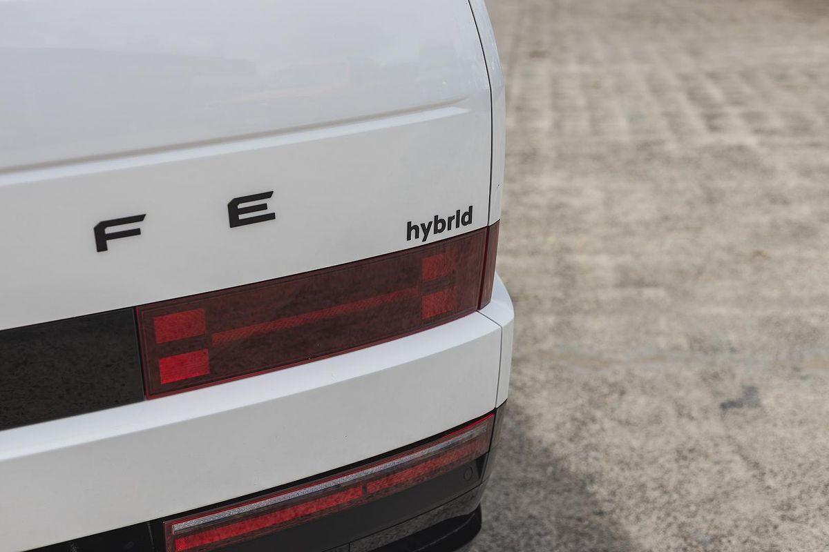 2024 Hyundai Santa Fe Hybrid Calligraphy MX5.V1
