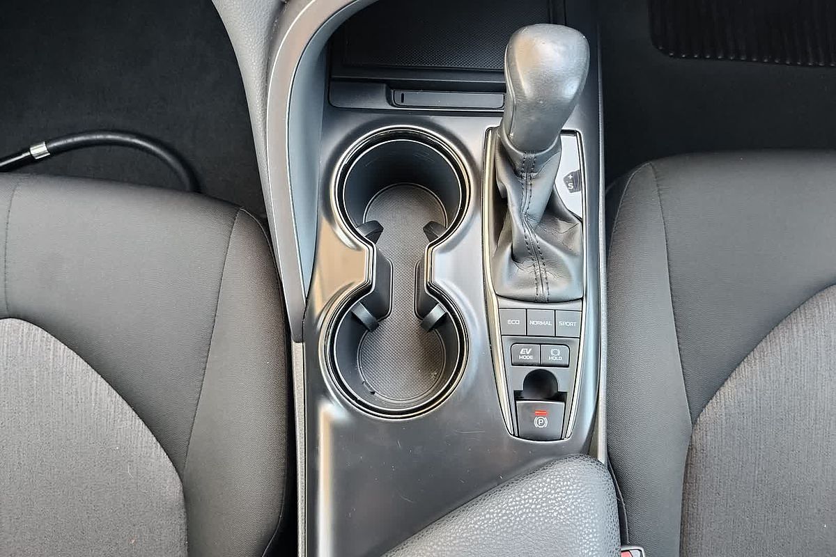 2019 Toyota Camry Ascent Sport AXVH71R
