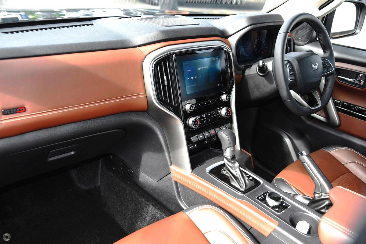 2025 Mahindra Scorpio Z8L