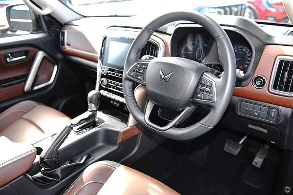 2025 Mahindra Scorpio Z8L