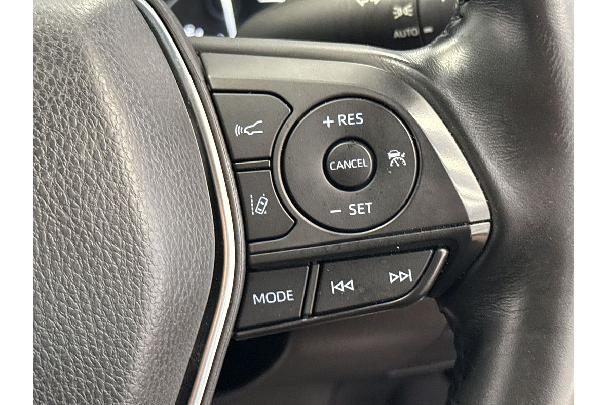 2020 Toyota Camry Ascent Sport AXVH71R