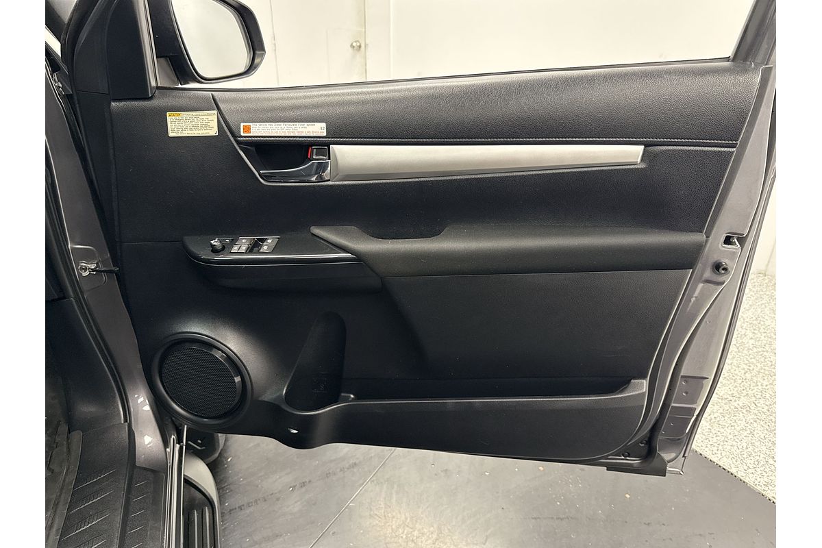 2018 Toyota Hilux SR5 GUN126R 4X4