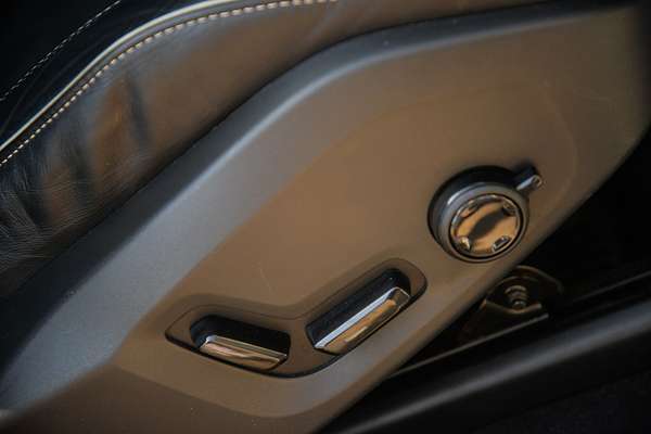2018 Volvo XC60 T6 R-Design