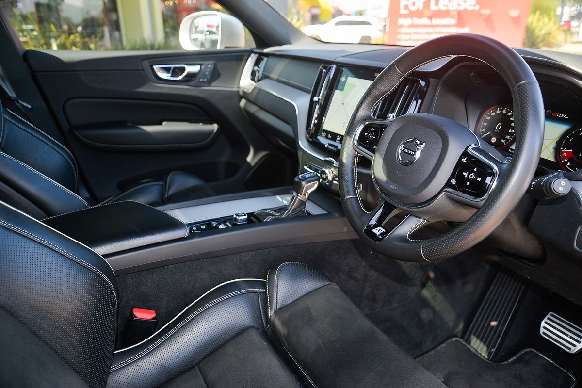 2018 Volvo XC60 T6 R-Design