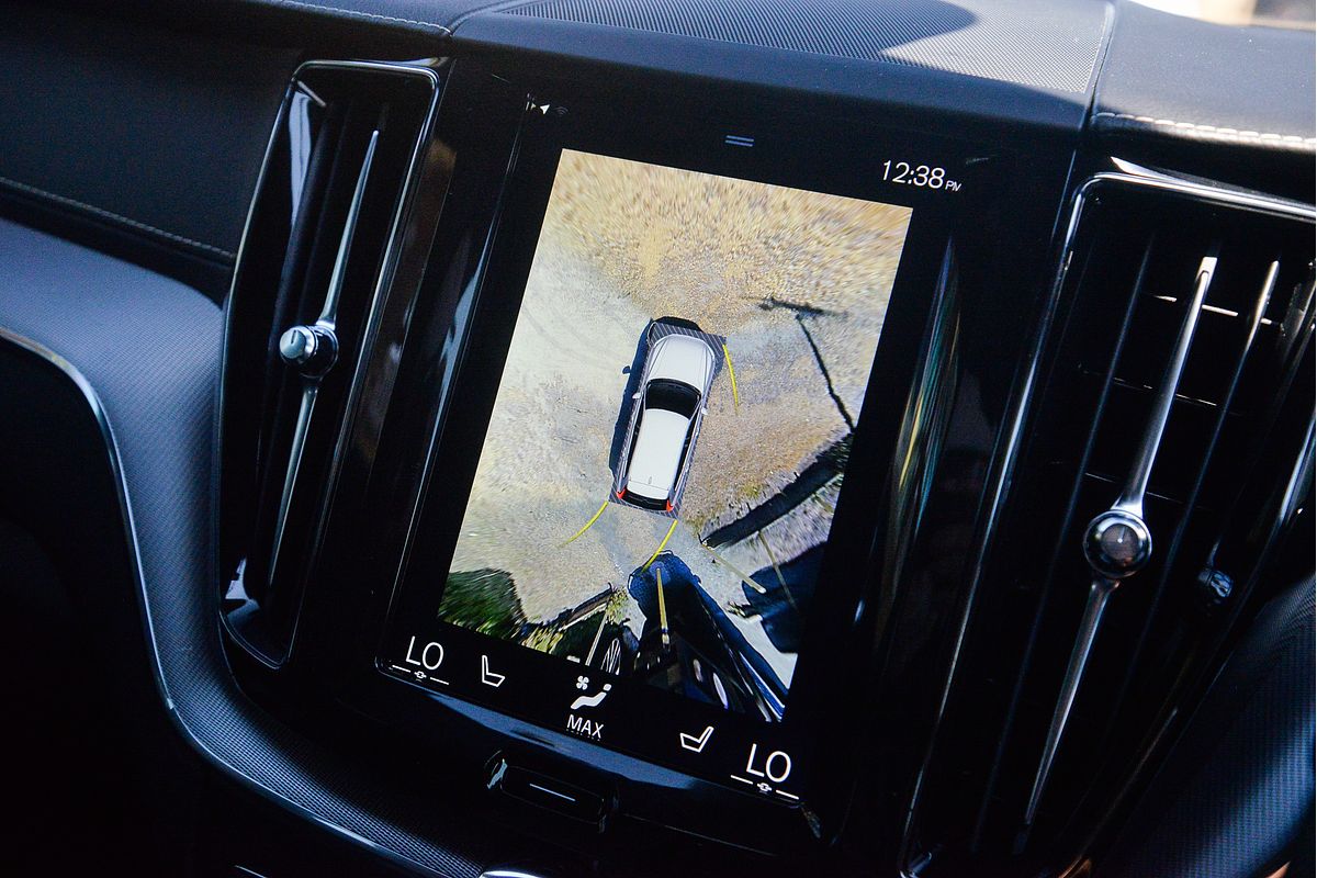2018 Volvo XC60 T6 R-Design