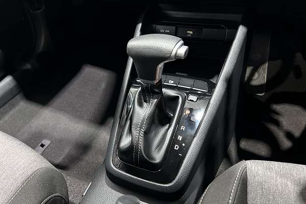 2022 Kia Stonic S YB