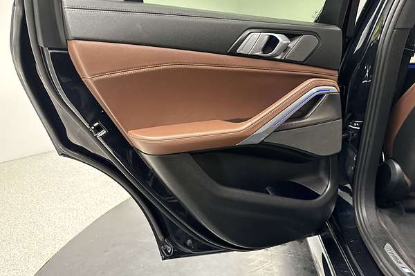 2020 BMW X6 xDrive40i M Sport G06