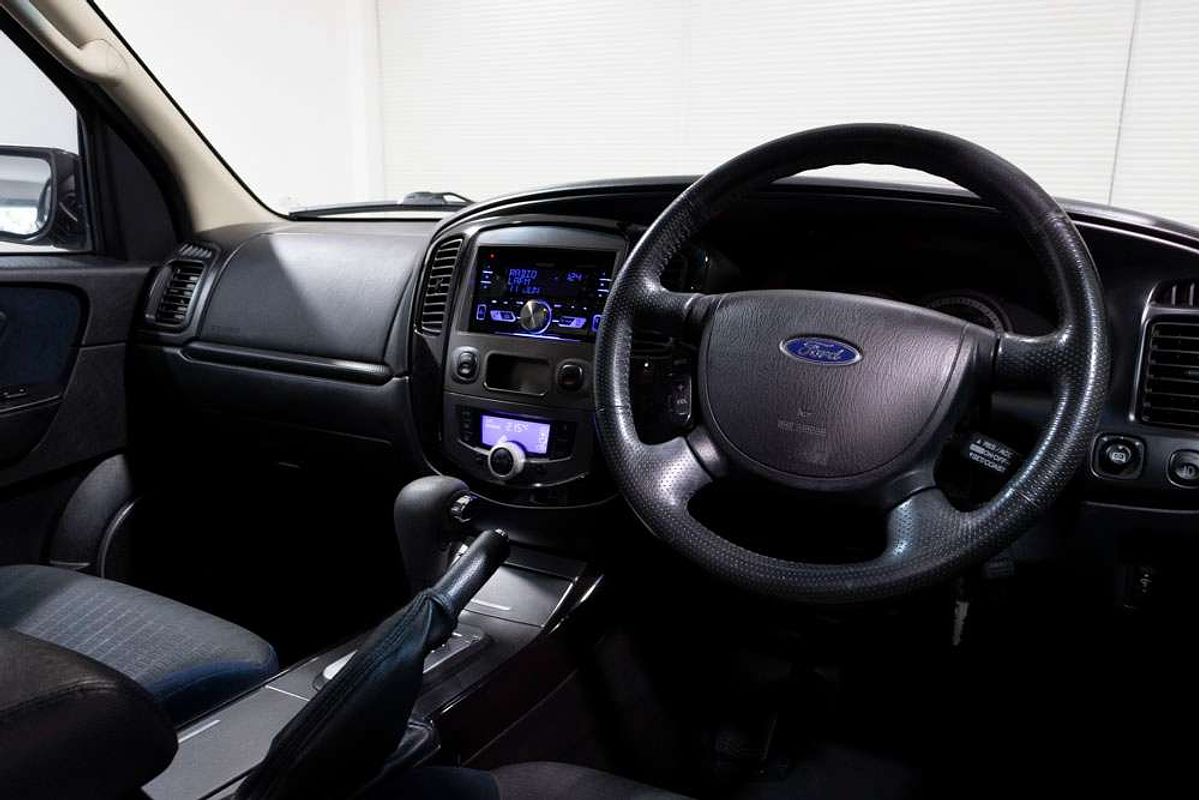 2010 Ford ESCAPE  4 SP AUTOMATIC 4D WAGON 4CYL 