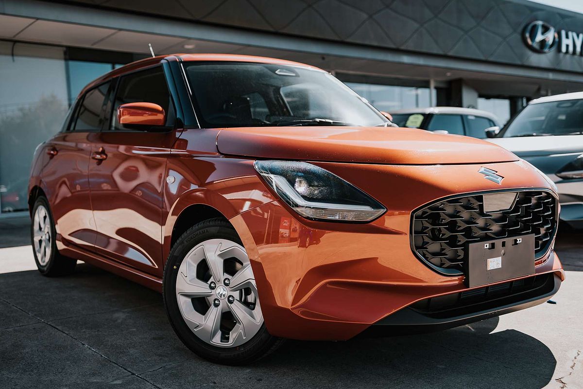 2024 Suzuki Swift Hybrid Plus UZ