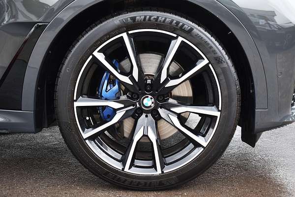 2022 BMW X7 xDrive30d G07