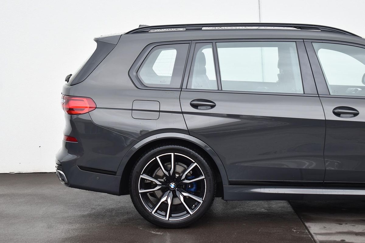 2022 BMW X7 xDrive30d G07