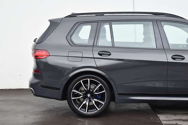 2022 BMW X7 xDrive30d G07