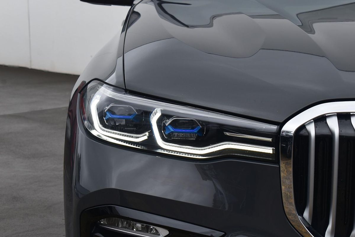 2022 BMW X7 xDrive30d G07