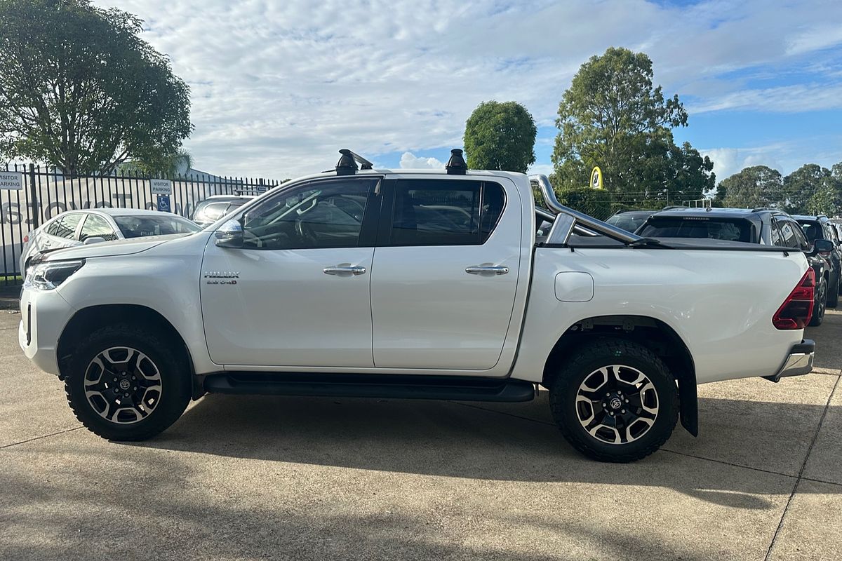 2020 Toyota Hilux SR5 GUN126R