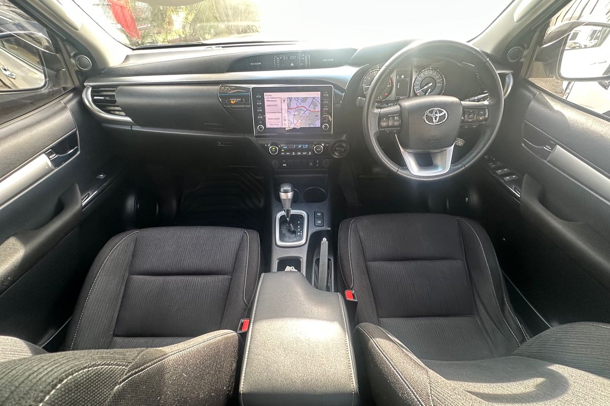 2020 Toyota Hilux SR5 GUN126R