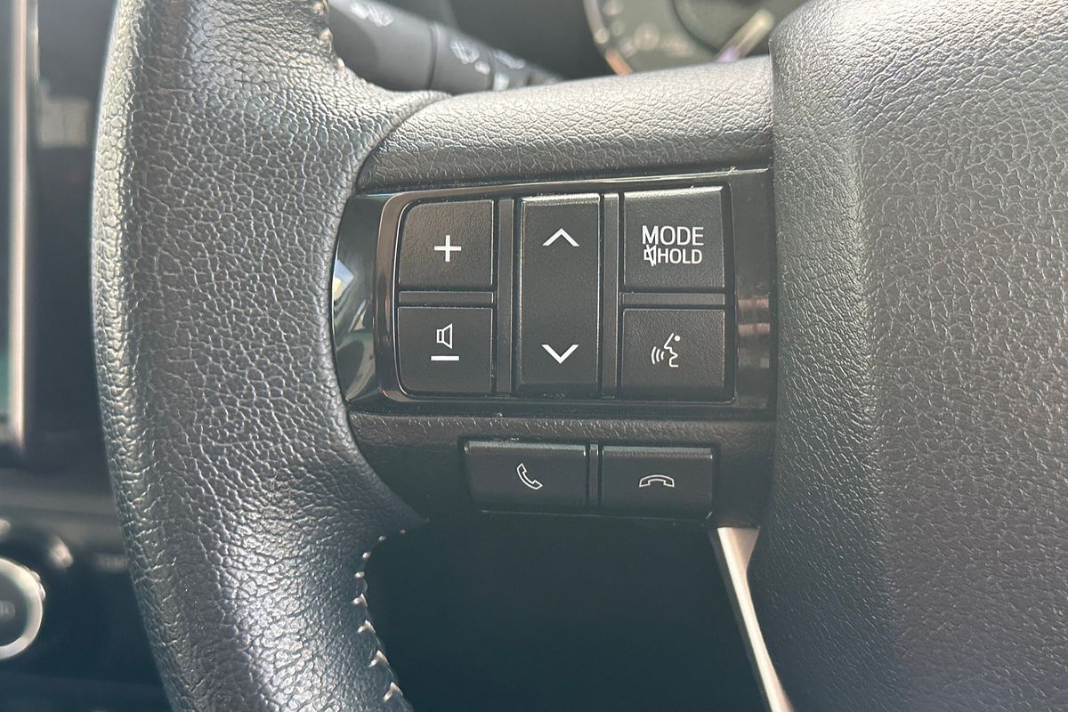 2020 Toyota Hilux SR5 GUN126R