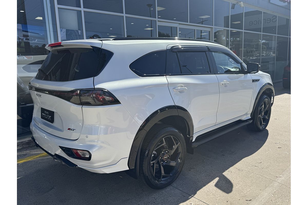 2025 Isuzu MU-X X-TERRAIN