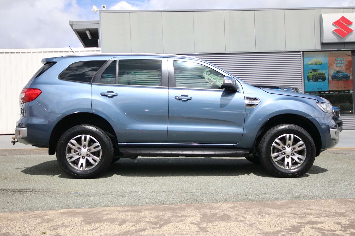 2017 Ford Everest Trend UA