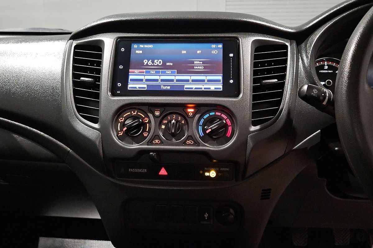 2023 Mitsubishi Triton GLX MR 4X4