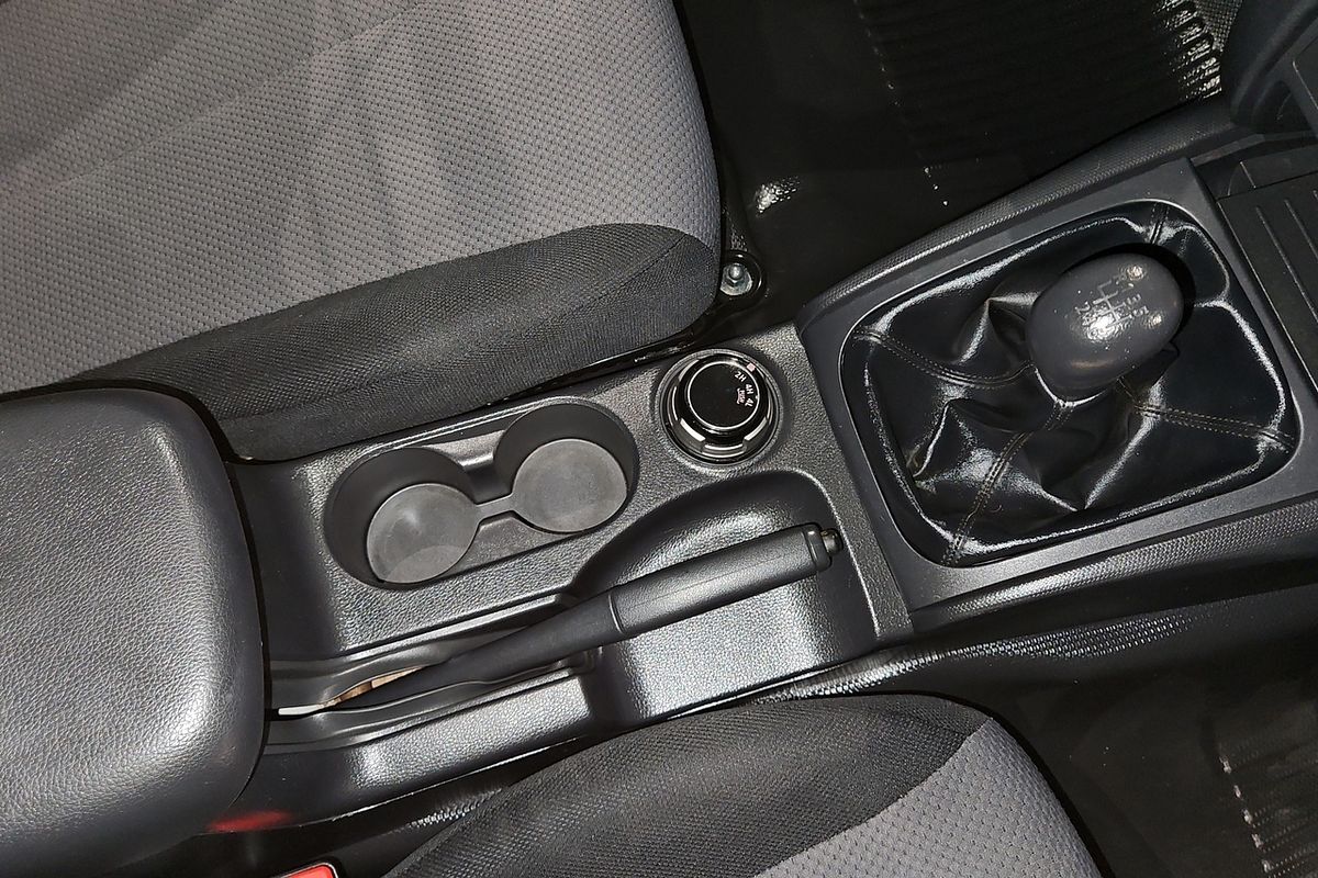 2023 Mitsubishi Triton GLX MR 4X4