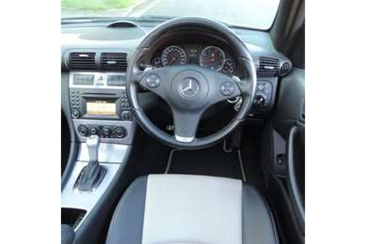 2010 Mercedes-Benz CLC