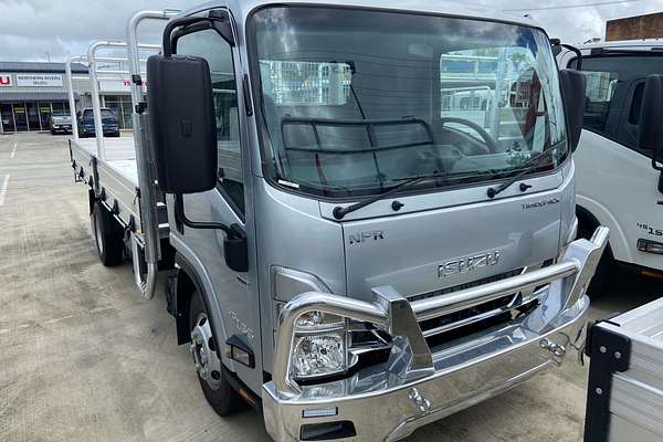 2024 Isuzu N Series NPR 45/55-155 Mwb Amt Trade Pack Premium 4x2