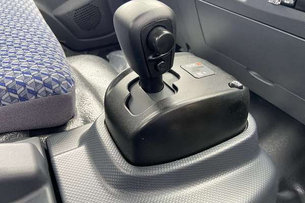 2024 Isuzu N Series NPR 45/55-155 Mwb Amt Trade Pack Premium 4x2