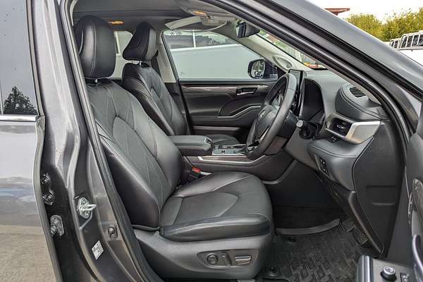 2022 Toyota Kluger Grande AXUH78R