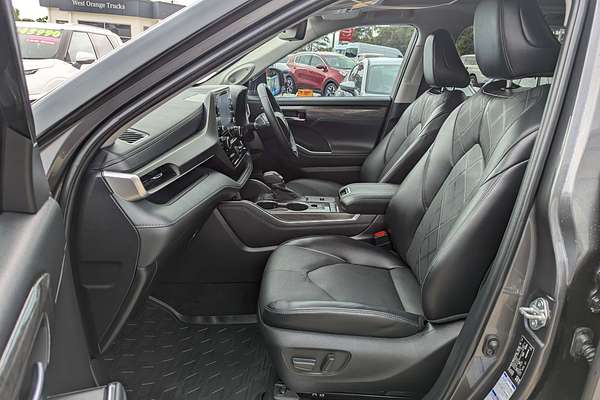 2022 Toyota Kluger Grande AXUH78R